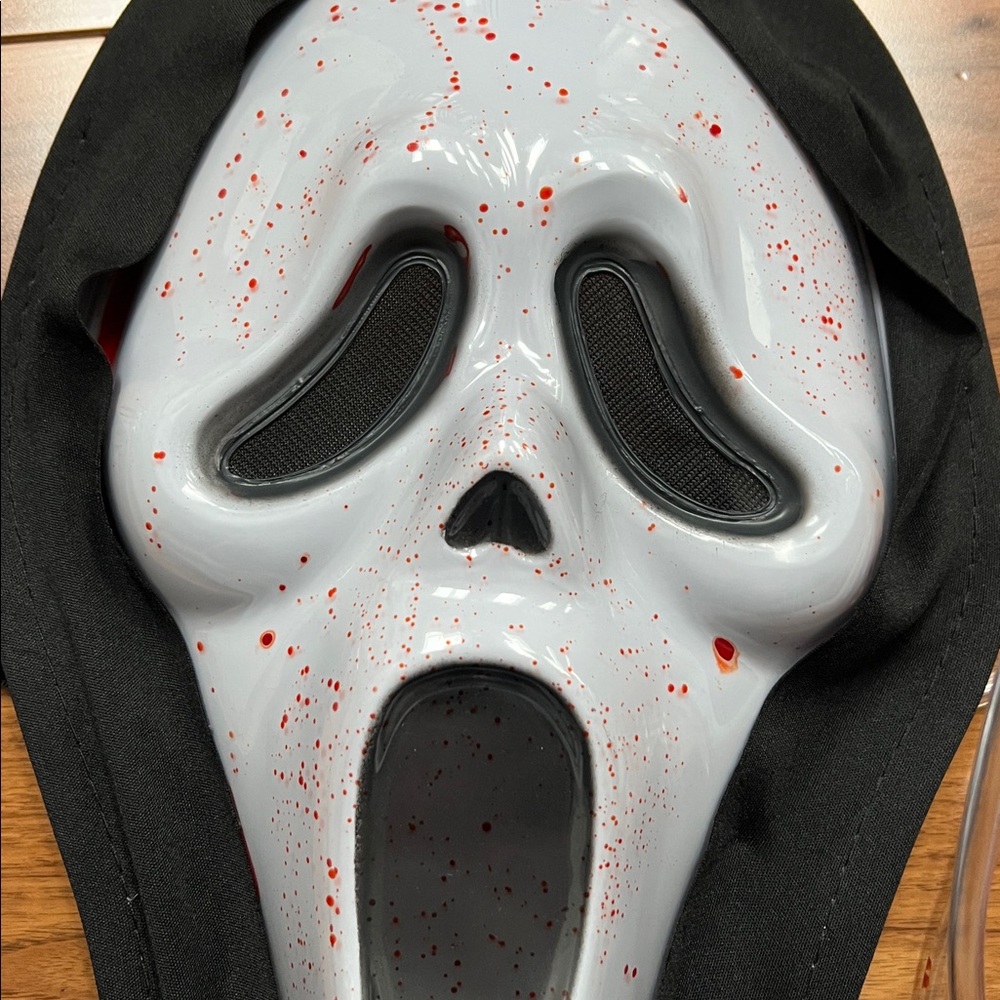 Scram Mask - Picture 4 of 4